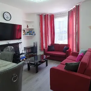 https://new-bubble-apartments.cambridgehotelsuk.com